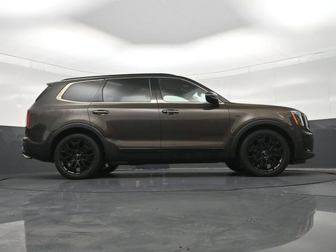 Used 2022 Kia Telluride SX w/ Nightfall Edition Package AWD/4WD image 29
