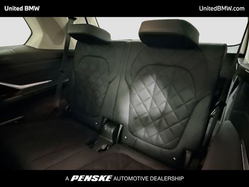Certified 2024 BMW X7 xDrive40i w/ Premium Package image 14
