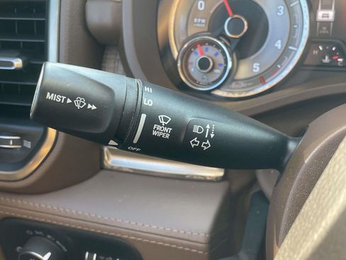 Used 2020 RAM 1500 Limited AWD/4WD image 21