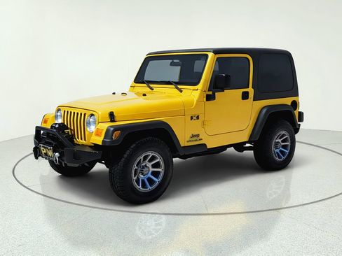 Used 2004 Jeep Wrangler X w/ Wheel Plus Group AWD/4WD image 4