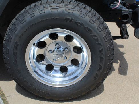 Used 1993 Jeep Wrangler S image 24