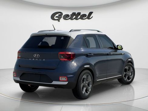 New 2026 Hyundai Venue SEL FWD image 4