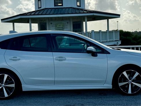 Used 2017 Subaru Impreza 2.0i Sport AWD/4WD image 4