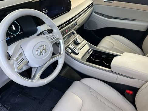 Used 2024 Hyundai Palisade Limited FWD image 10