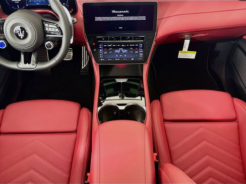 New 2026 Maserati Grecale Modena AWD/4WD image 24