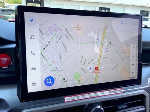 Used 2025 Toyota Tacoma TRD Sport image 31