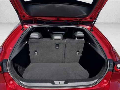 Used 2022 MAZDA MAZDA3 s FWD image 9
