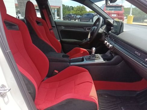 Used 2025 Honda Civic Type R image 30
