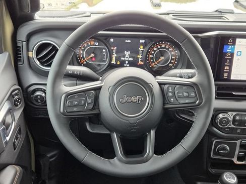 New 2026 Jeep Gladiator Sport AWD/4WD image 16