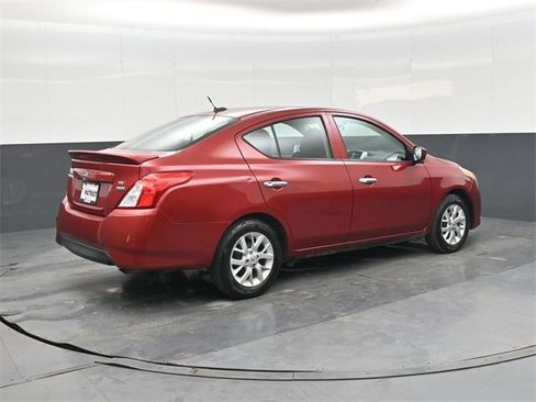 Used 2018 Nissan Versa SV w/ SV Special Edition Package image 4
