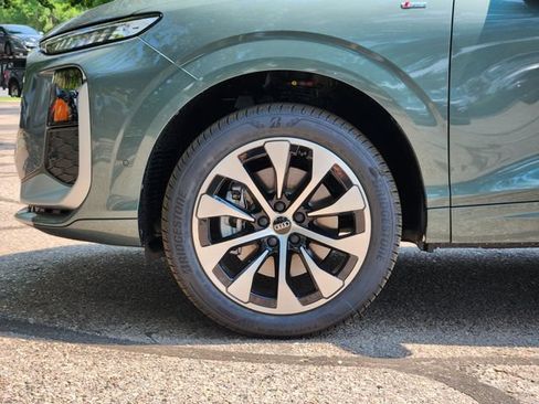 New 2026 Audi Q3 quattro 2.0T AWD/4WD image 8