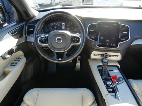 Used 2020 Volvo XC90 T6 R-Design w/ Protection Package Premier image 12