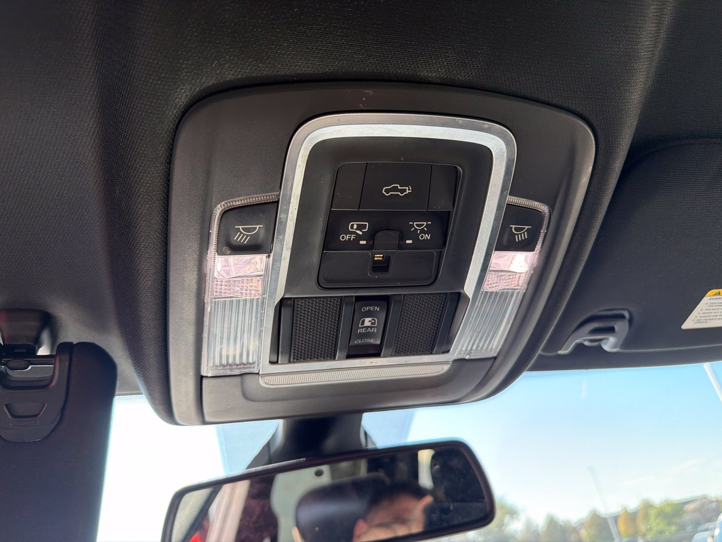 Used 2019 RAM 2500 Laramie AWD/4WD image 11