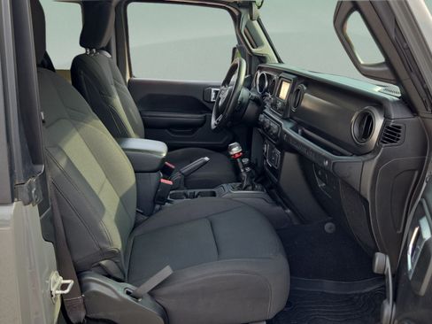 Used 2021 Jeep Wrangler Sport AWD/4WD image 12