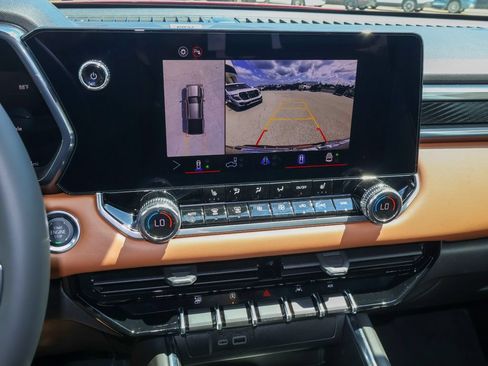 New 2026 GMC Canyon AT4 w/ Technology Plus Package AWD/4WD image 17