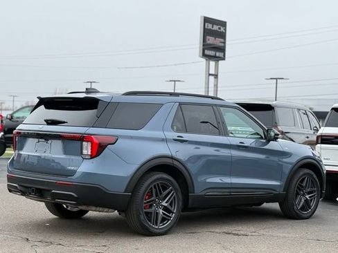 Used 2025 Ford Explorer ST-Line w/ Premium Package image 42