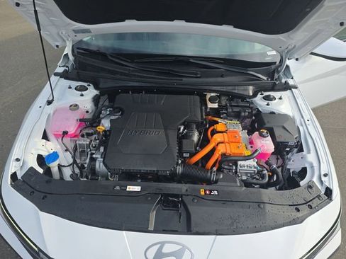 Certified 2025 Hyundai Elantra Blue image 39