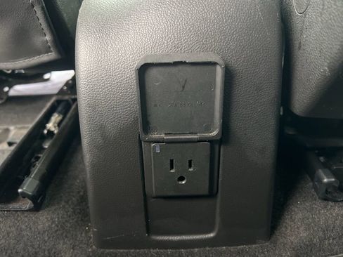 Used 2019 Chevrolet Trax LT w/ LT Convenience Package image 25