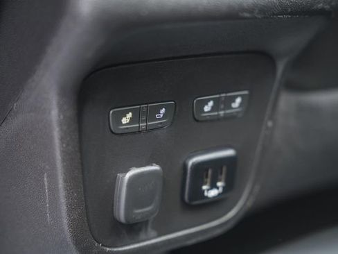 Used 2018 Chevrolet Equinox Premier AWD/4WD image 33