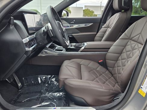 Certified 2023 BMW 740i w/ Parking Assistance Package RWD image 10