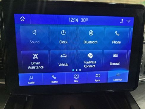 Used 2020 Ford Explorer XLT w/ Equipment Group 202A image 25