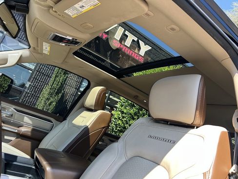 Used 2019 RAM 1500 Laramie image 46