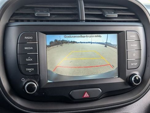 Used 2020 Kia Soul LX FWD image 15