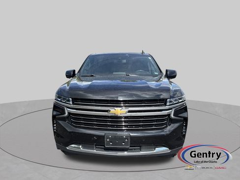 Used 2022 Chevrolet Suburban LT AWD/4WD image 8