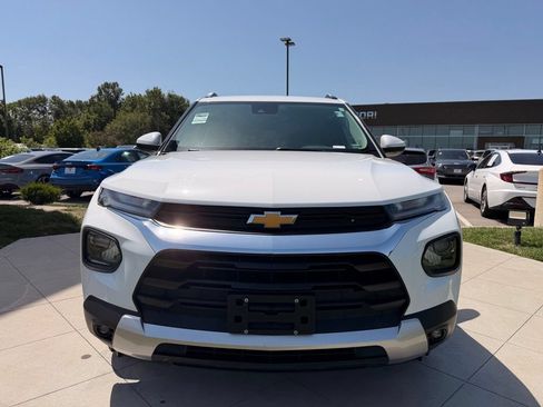 Used 2023 Chevrolet TrailBlazer LT w/ Convenience Package FWD image 13