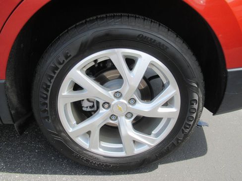 Used 2020 Chevrolet Equinox Premier FWD image 8