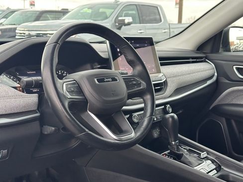 Used 2022 Jeep Compass Latitude image 22