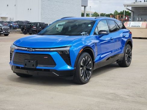 Used 2024 Chevrolet Blazer EV RS image 3