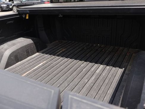 Used 2021 GMC Sierra 1500 AT4 w/ AT4 Premium Package AWD/4WD image 10
