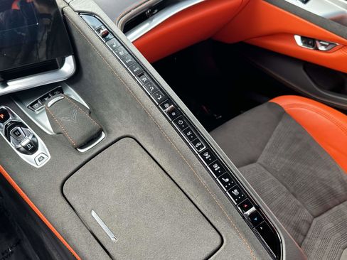 Used 2025 Chevrolet Corvette Z06 image 15