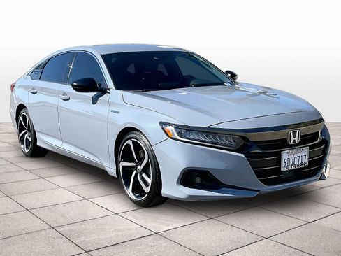 Used 2022 Honda Accord Sport image 2