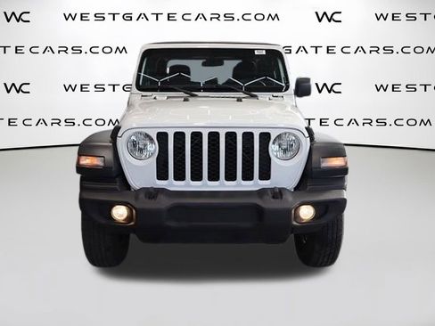 Used 2020 Jeep Gladiator Sport image 4