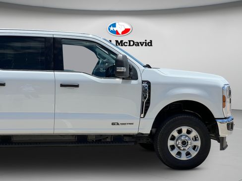 Used 2024 Ford F350 XLT w/ FX4 Off-Road Package AWD/4WD image 33