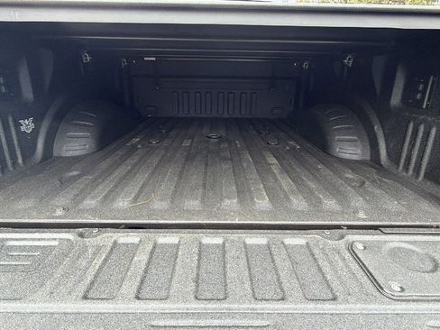 Used 2025 Ford F250 Lariat w/ Chrome Package image 13