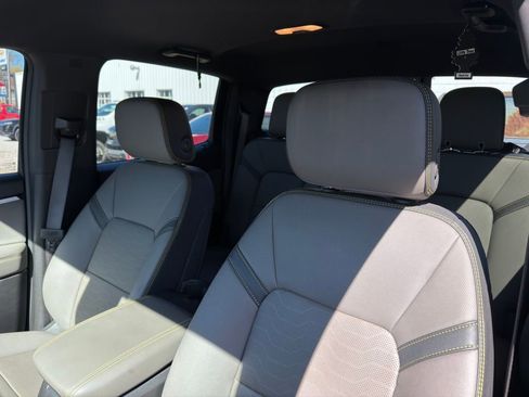 Used 2024 Chevrolet Colorado ZR2 w/ ZR2 Convenience Package III image 13