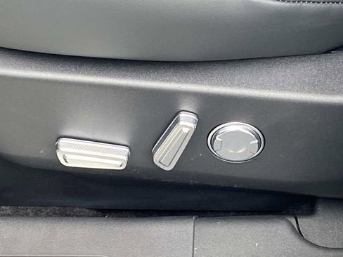 New 2026 Lincoln Nautilus Reserve image 13