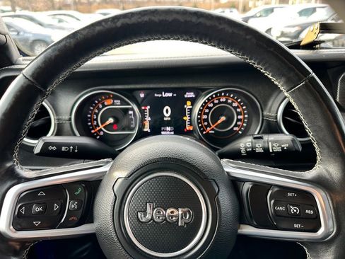 Used 2019 Jeep Wrangler Unlimited Sahara w/ Dual Top Group image 27