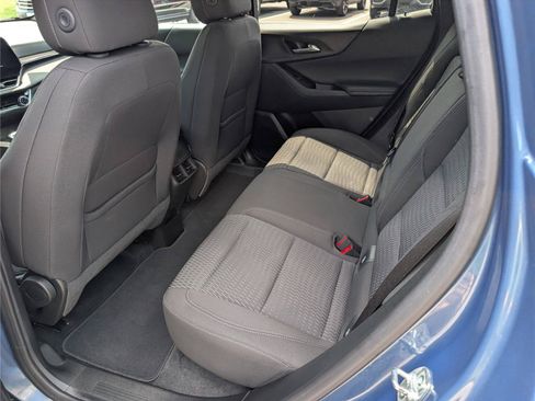 Used 2025 Chevrolet Equinox LT FWD image 13