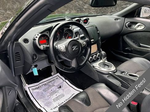 Used 2014 Nissan 370Z Touring w/ Sport Package RWD image 11