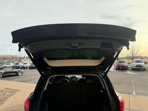 Used 2019 Ford Escape SEL image 21