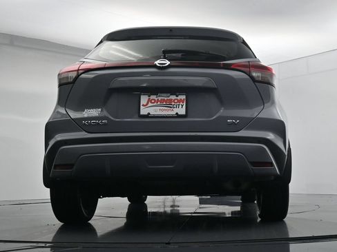 Used 2021 Nissan Kicks SV FWD image 35