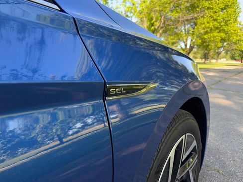 Used 2022 Volkswagen Jetta SEL FWD image 40