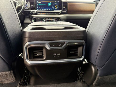 Used 2022 Chevrolet Silverado 1500 High Country w/ Z71 Off-Road Package image 20