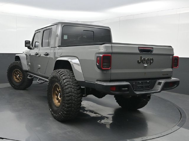 Used 2020 Jeep Gladiator Overland AWD/4WD image 4