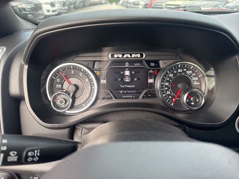 Used 2022 RAM 1500 Big Horn AWD/4WD image 14