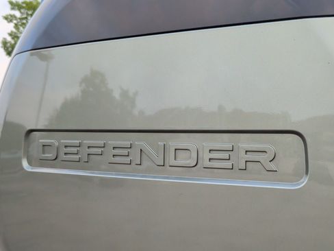 Used 2024 Land Rover Defender 110 S AWD/4WD image 12